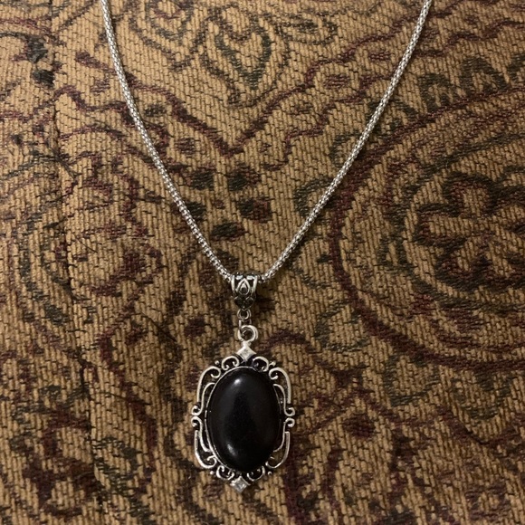 Semiprecious Oval Stone Necklace - Picture 5 of 5